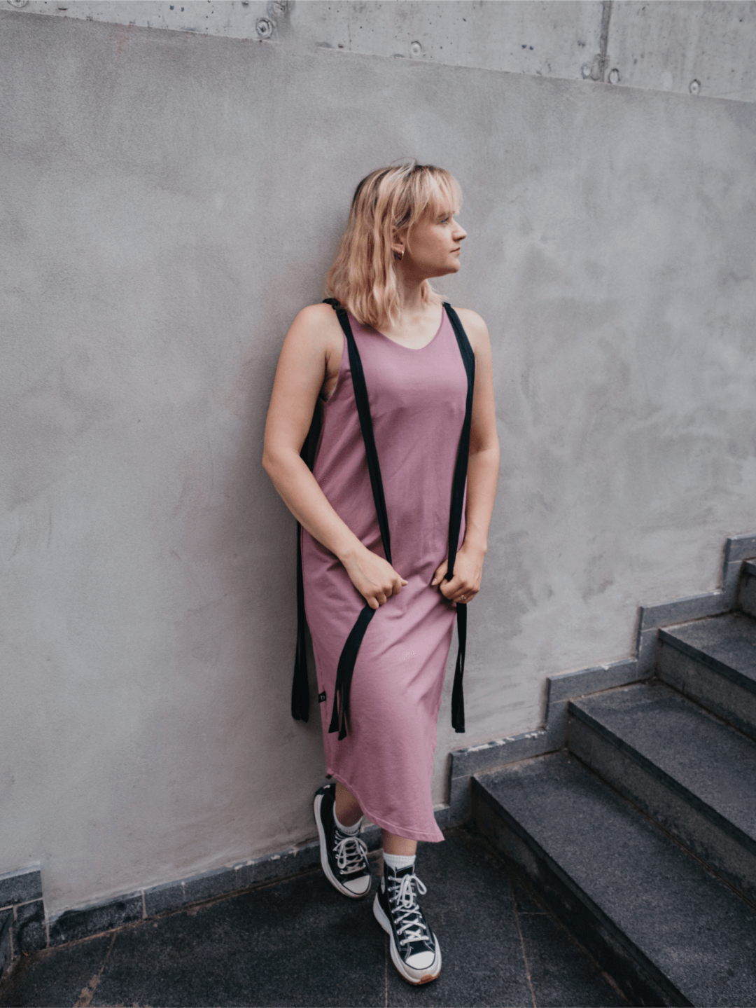 Šaty s vázáním Clip dress