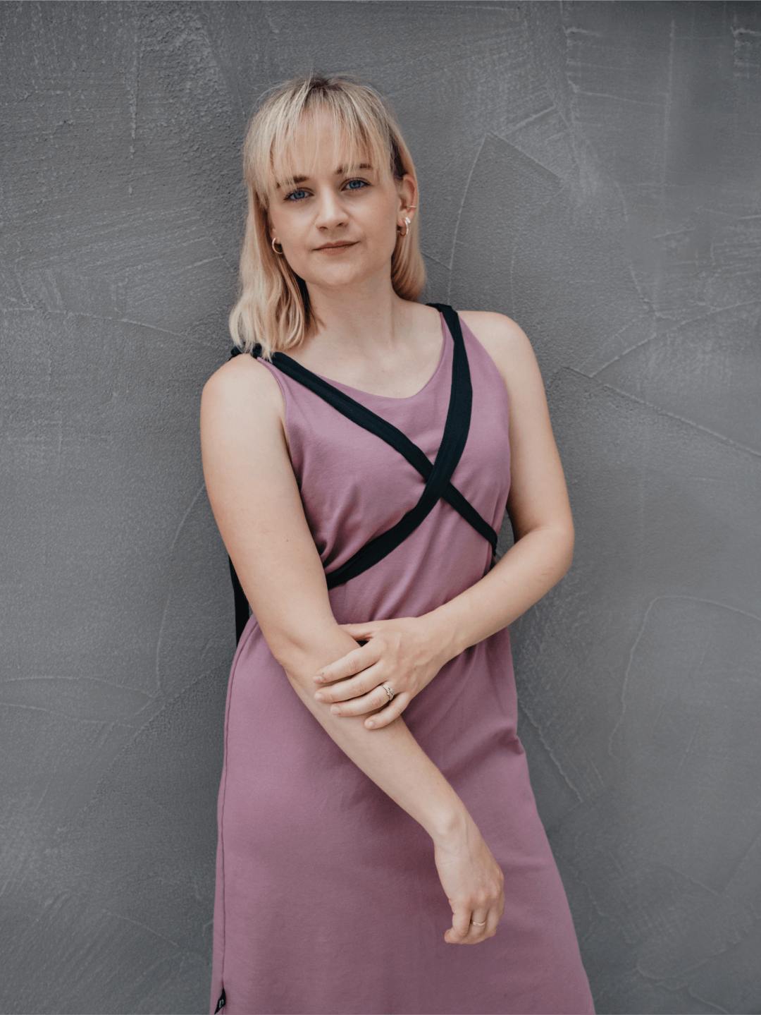 Šaty s vázáním Clip dress
